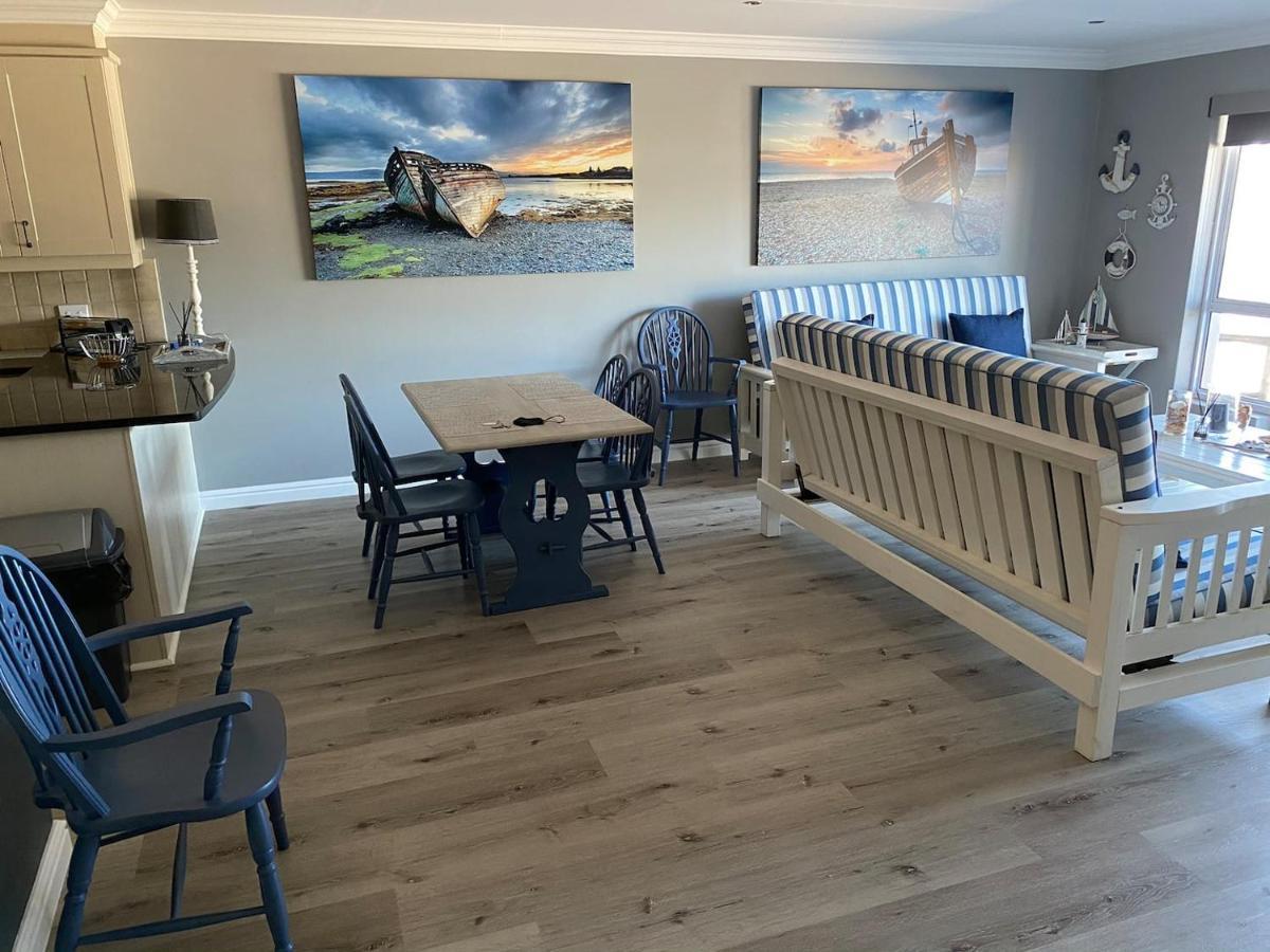 Modern Apartment Walking Distance To Main Beach Restaurants And Other Amenities Jeffreysbugten Eksteriør billede