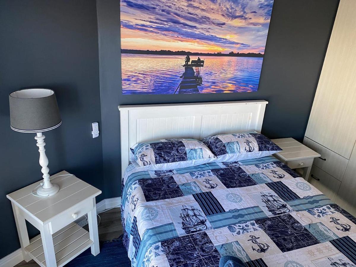Modern Apartment Walking Distance To Main Beach Restaurants And Other Amenities Jeffreysbugten Eksteriør billede
